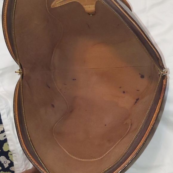 Louis Vuitton Ellipse Handbag - Picture 12 of 16